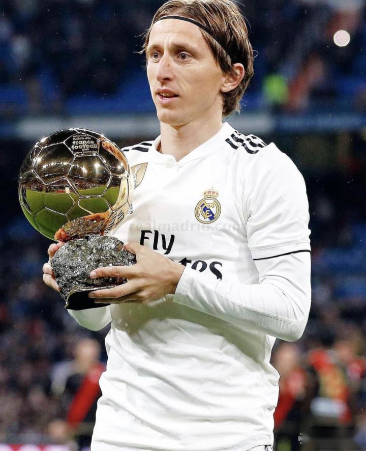 球星生日夜梅开二度，收获双喜